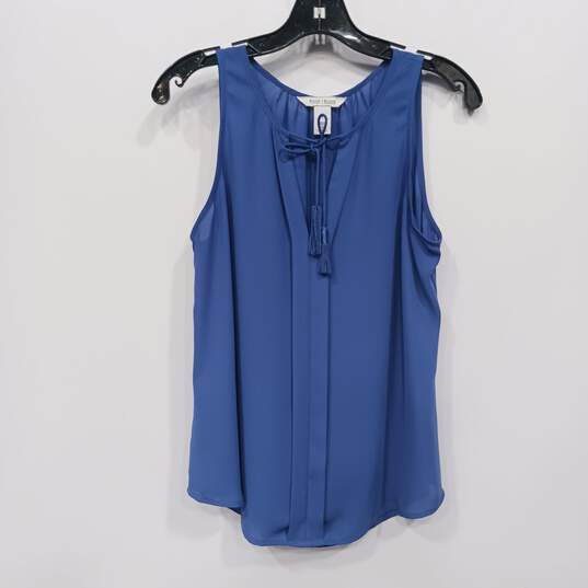 White House Black Market Women's Blue Crepe Tank Shirt Blouse Size M image number 1