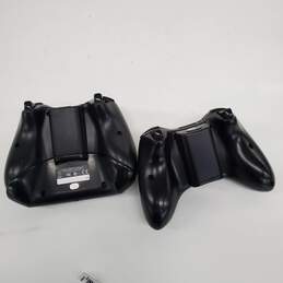 Set of 2 Wireless Xbox Controllers alternative image