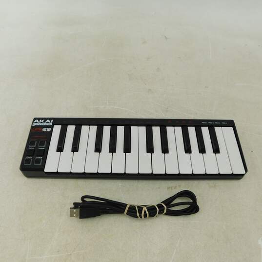 Akai Professional Brand LPK25 Model Laptop Performance Keyboard w/ USB Cable image number 1