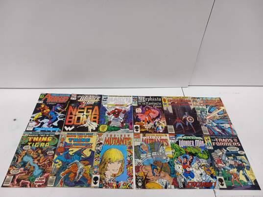 12PC Assorted Marvel Comic Book Bundle image number 1