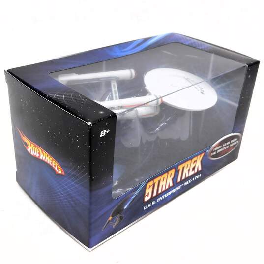 NEW Sealed Mattel Hot Wheels Star Trek USS Enterprise NCC-1701 Die Cast Metal image number 2