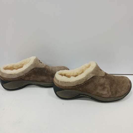 Merrell Slip On Shearling Clog Style Sandals Size 7 image number 4