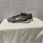 Grey and Green Nike Running Shoes Size:10 image number 3