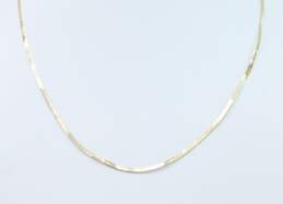 14K Yellow Gold Herringbone Chain Necklace 2.4g alternative image