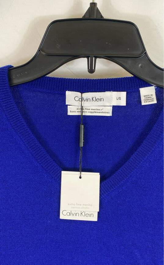 Calvin Klein Blue V Neck Sweater - Size Large image number 2