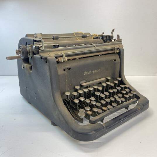 Vintage Underwood Type Writer - Earl 1900s Model image number 3