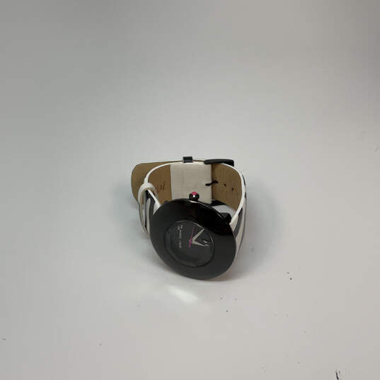 Designer Betsey Johnson Black Round Dial Leather Strap Analog Wristwatch image number 2