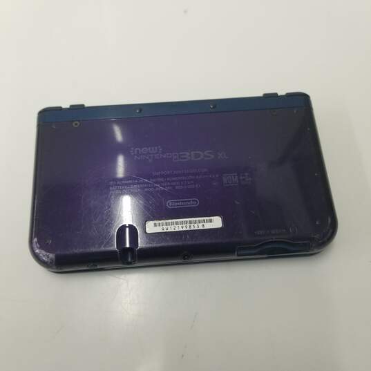 New Nintendo 3DS XL image number 4