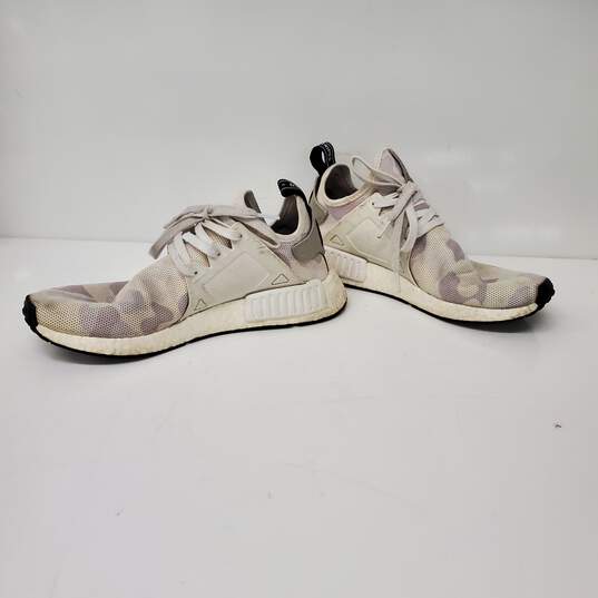 Adidas's MN's Low XR1 White Duck Camo Running Sneakers Size 9 image number 3