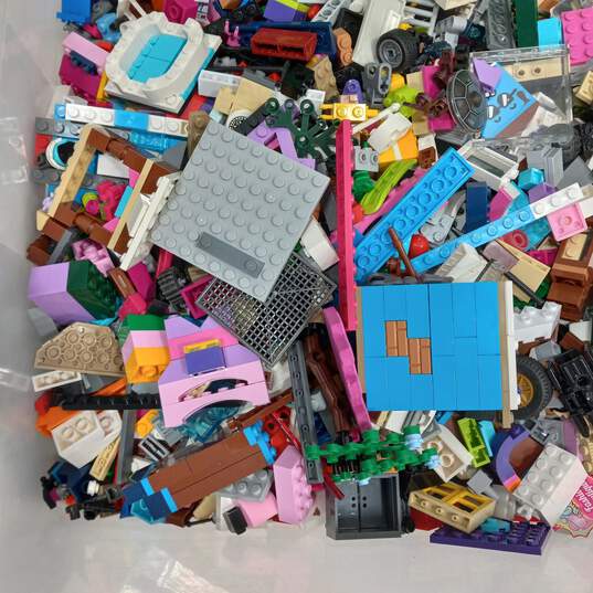 6.1lb Bulk of Assorted Lego Building Blocks and Pieces image number 4