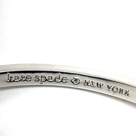 Designer Kate Spade Silver-Tone Bow Hinged Bangle Bracelet With Dust Bag image number 4