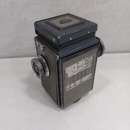 Rolleiflex Vintage Camera alternative image