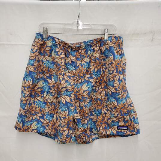 Patagonia's MN's Blue Floral Print Baggie Shorts Size XL image number 1
