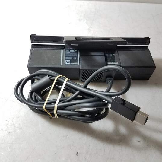 Untested Microsoft Model 1656 Kinect for Windows image number 2