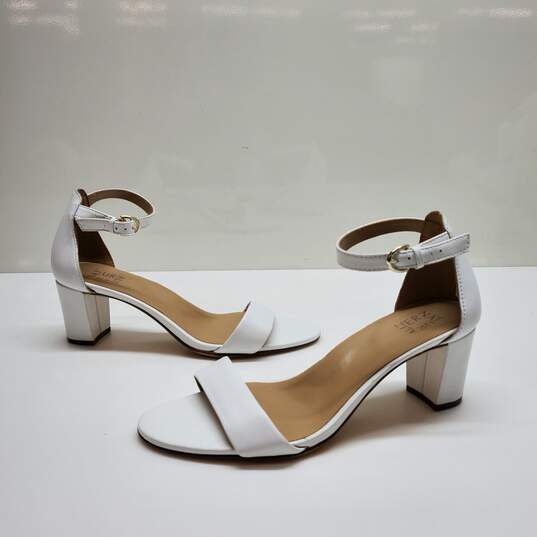 WOMEN'S NATURALIZER WHITE LEATHER ANKLE STRAP BLOCK HEEL SZ 11 image number 1
