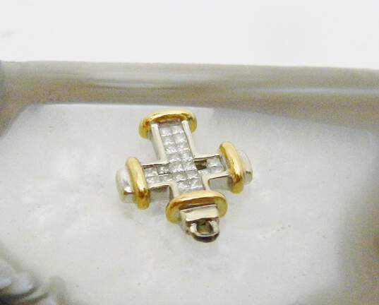 14K Two Tone Gold Diamond Accent Cross Pendant 1.7g image number 3