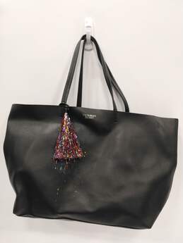 Bundle Of 4 Victoria Secret Tote Bags alternative image
