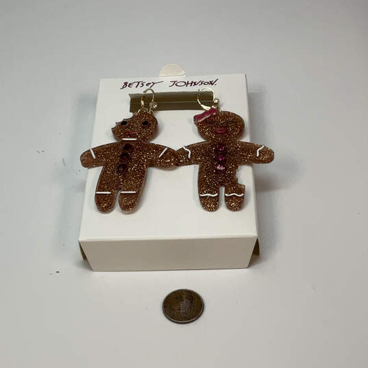 Designer Betsey Johnson Gold-Tone Gingerbread Couple Drop Earrings With Box image number 2