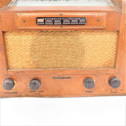 VNTG Westinghouse Brand WR-290 Model Wooden Tabletop Tube Radio w/ Power Cable (Parts and Repair) image number 2