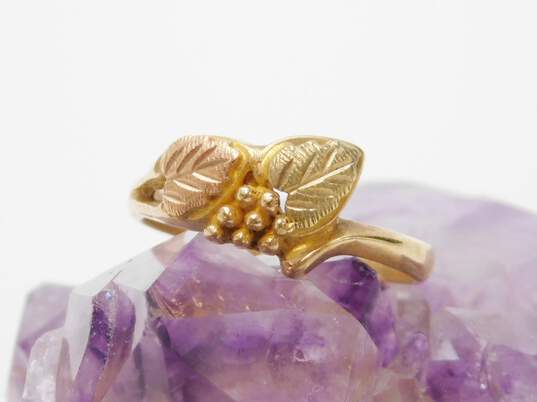 Fancy 10k Yellow Gold Grape Bunch Ring 2.4g image number 1