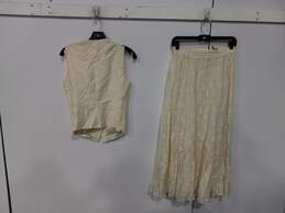 EXPRESS OFF WHITE/CREAM SKIRT AND VEST SET OF 2 SIZE SMALL alternative image