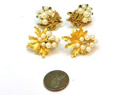 Vintage Crown Trifari Rhinestone & Faux Pearl Gold Tone Clip-On Earrings 19.2g alternative image