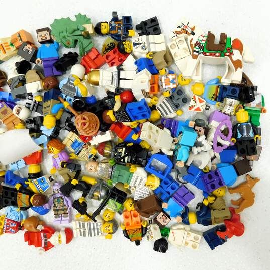 10.1oz Lego Mini Figure Mixed Lot image number 3