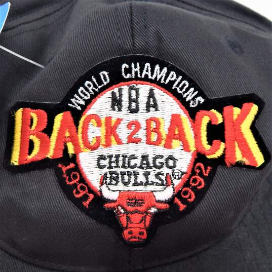 Vntg 1992 Chicago Bulls Back-To-Back World Champions Hat NWT image number 6