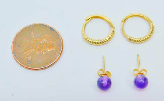 14K Gold Amethyst Ball Bead Post & Ridged Huggie Hoop Earrings 1.8g image number 5