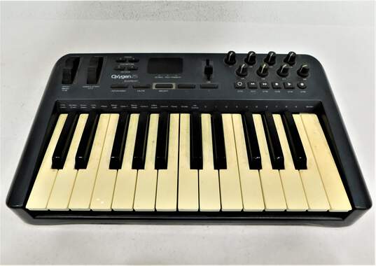 M-Audio Brand Oxygen 25 (3rd Gen.) USB MIDI Keyboard Controller image number 1