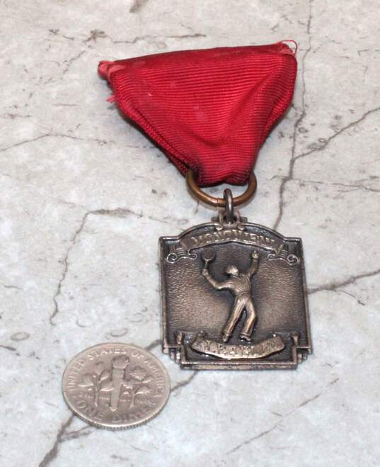 Sterling Silver Montview League 1958 Doubles 2nd Place Tennis Medal - 17.0g image number 4