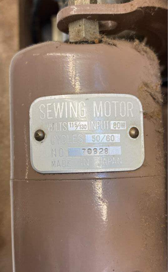 Nelco Sewing Machine image number 6