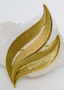Vintage Crown Trifari Abstract Double Leaf Gold Tone Brooch 16.5g