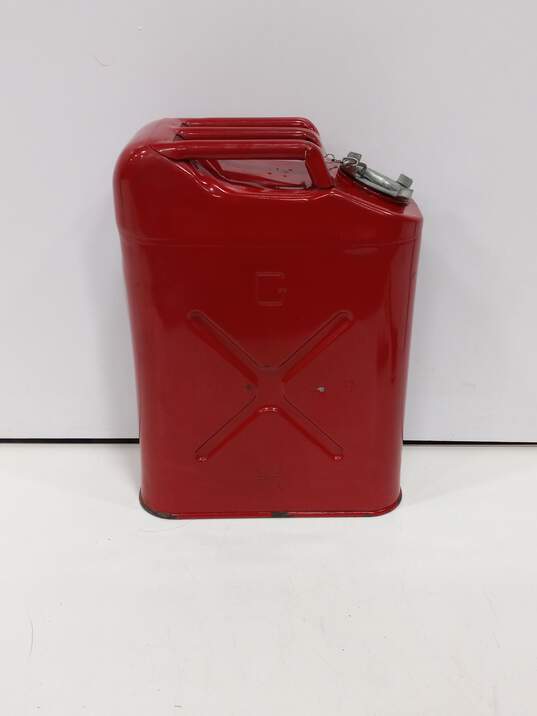 USMC Red Jerry Can image number 1