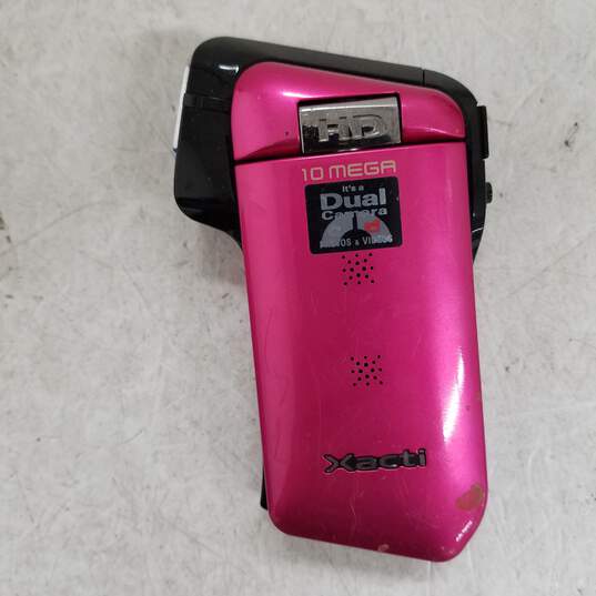 UNTESTED Sanyo - Xacti CG10 10.0MP High-Definition Digital Camcorder Pink image number 1