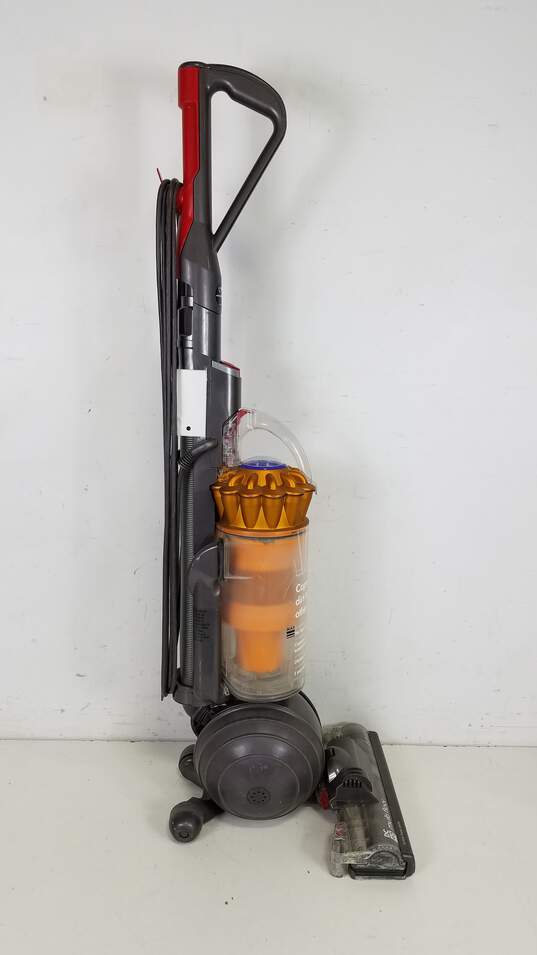 Dyson Ball Upright Vacuum Cleaner DC40 image number 2