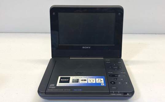 Sony DVP-FX750 DVD/CD Portable Player 7" Screen With Accessories image number 2