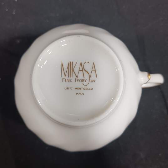 Mikasa Fine Ivory  China  3 Tea Cups and 6 Saucers image number 6