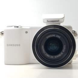 Samsung NX2000 20.3MP Mirrorless Digital Camera with 20-50mm Lens