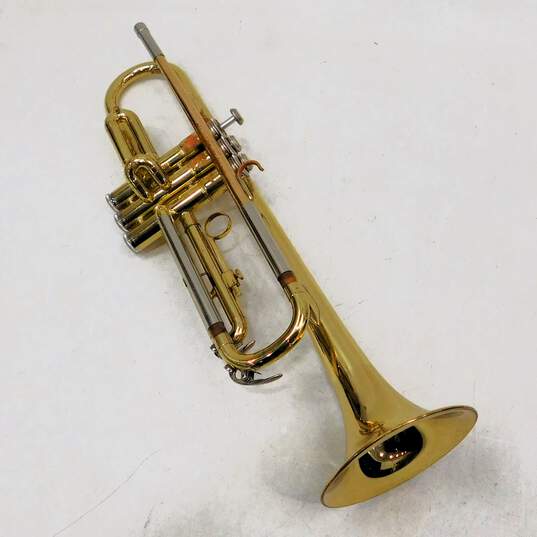 Yamaha Brand YTR-232 Model B Flat Trumpet w/ Case and Mouthpieces image number 3