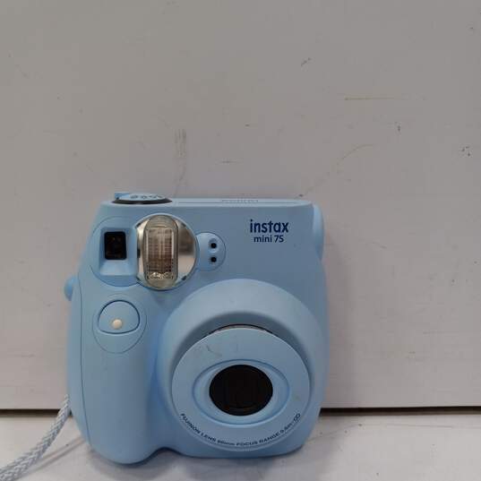 Fujifilm Instax Mini 7S Light Blue Instant Camera image number 1