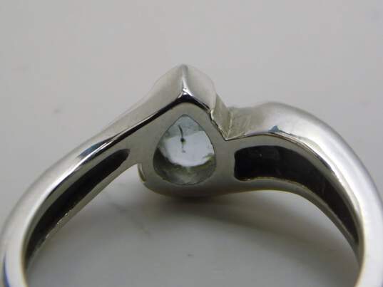 14K White Gold Aqua Teardrop Ridged Modernist Band Ring 3.5g image number 4