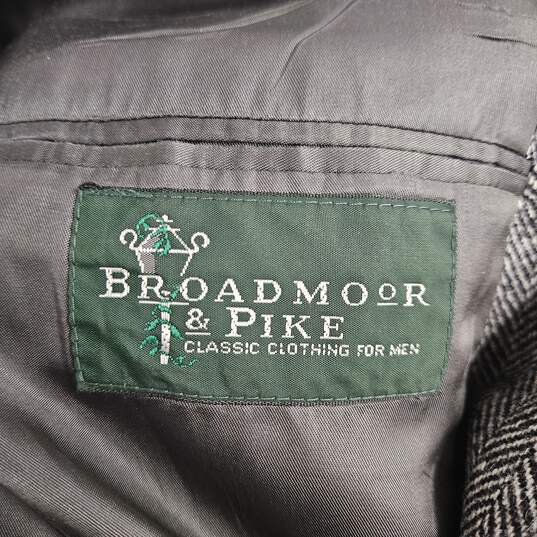 Broadmoor & Pike Blazer image number 4
