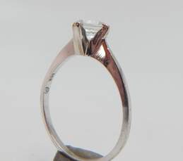 10K White Gold White Sapphire Solitaire Ring 2.5g