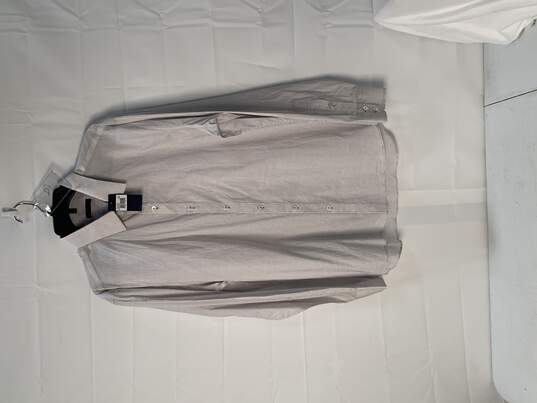 Men's Long Sleeve Light Gray and White Button Down Dress Shirt Size: XL image number 1