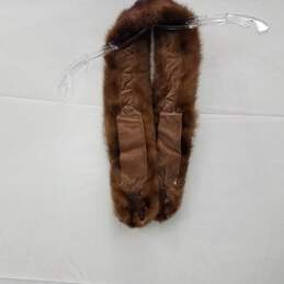 Schumaker Fur Co Mink Fur Collar 32" alternative image