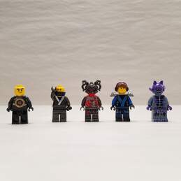 LEGO Ninjago & Chima Assorted Minifigures Bundle (Set of 20) alternative image