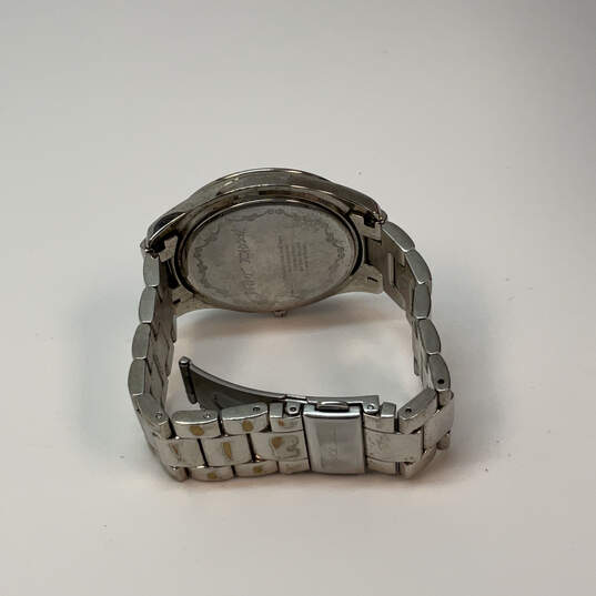 Designer Betsey Johnson Silver-Tone Round Chain Strap Analog Wristwatch image number 4