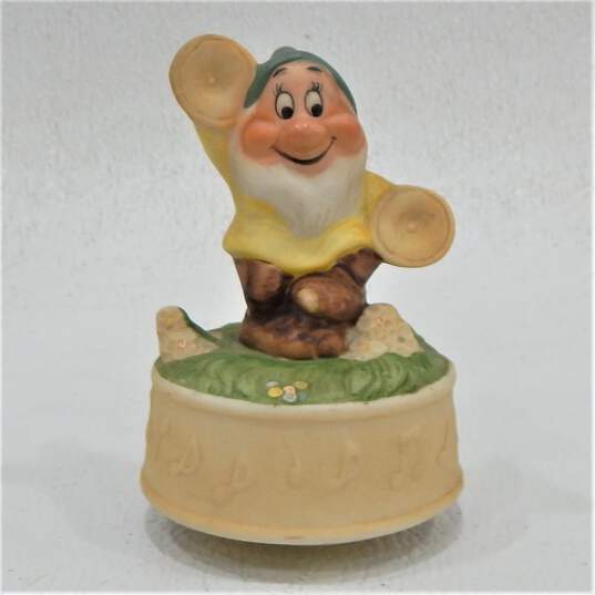 Vintage Schmid Walt Disney Characters Rotating Music Box Sneezy Bashful Happy IOB image number 5