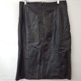 LaMarque Leather Button Detail Black Skirt Women's Size 8 NWT alternative image
